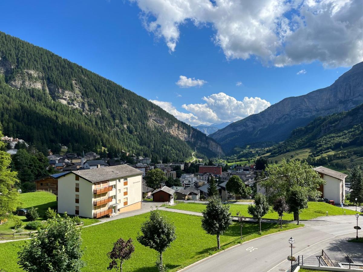 Residenz Majesta Apartment Лойкербад Екстериор снимка